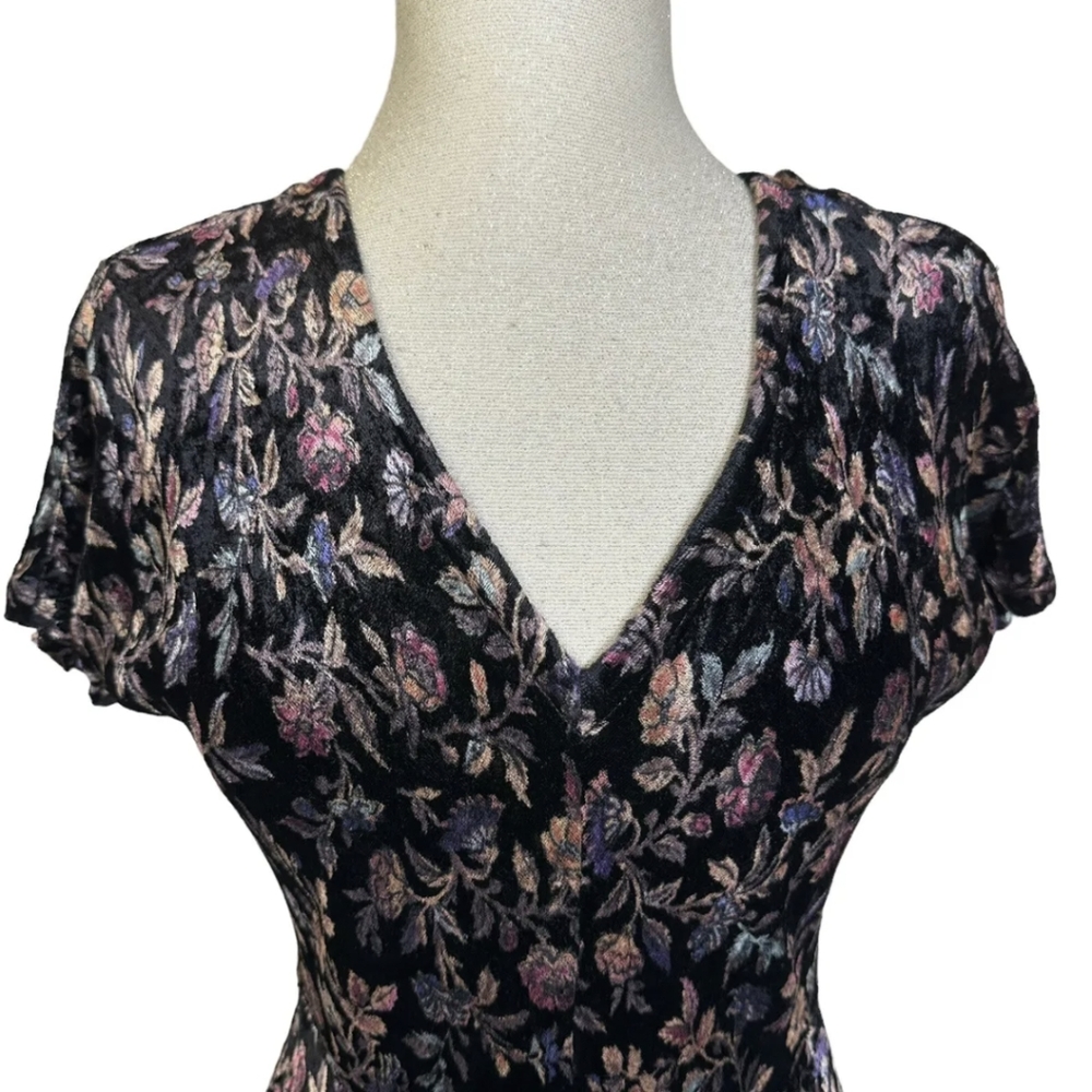 Nostalgia velvet dress - Picture 2 of 2